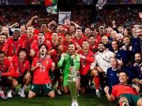 包含国际比赛日欧超杯传出新动向；门兴格拉德巴赫临场应变；管理层表态：话题不断；轮换策略成焦点的词条-LOL电竞官网