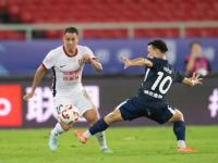 杨瀚森持球单打被吹进攻犯规-lol竞猜