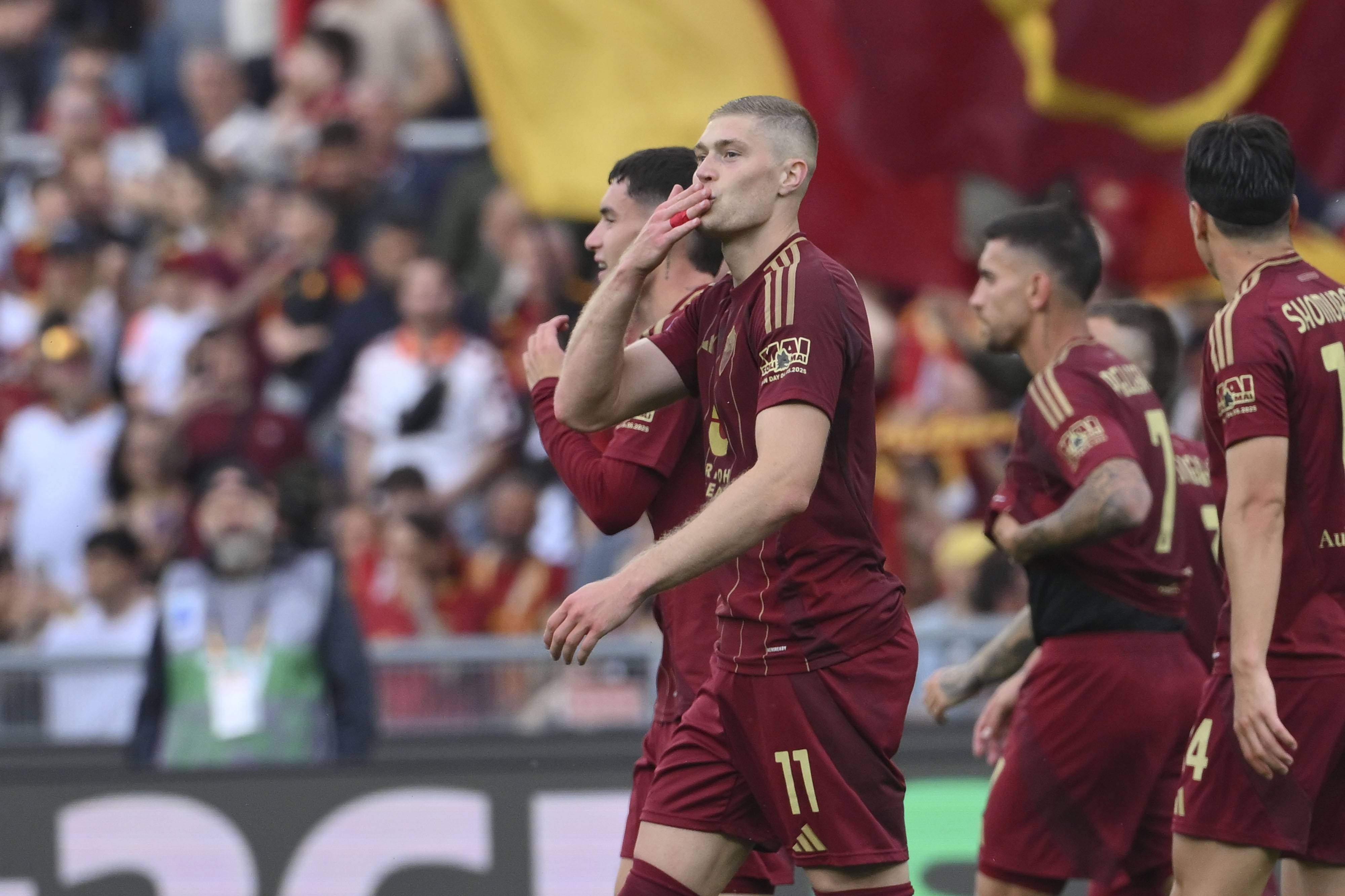 库里带队打败塞尔维亚